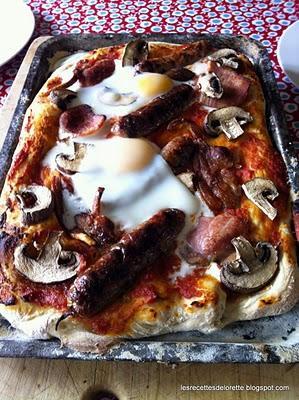 Pizza du petit dejeuner obligée (Breakfast pizza - a must have)