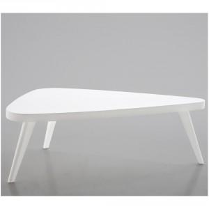 La table basse design : le meuble phare d’un salon contemporain.