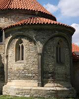 Ailleurs: l'églisette romane de Holubice