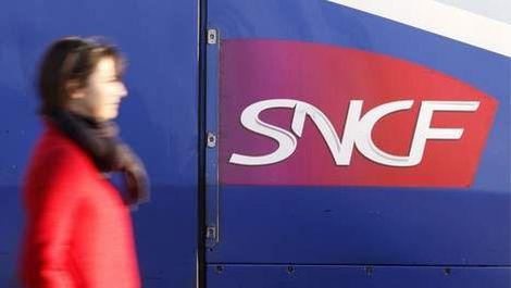 Doubs : un contrôleur SNCF poignardé dans un Corail