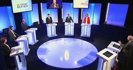PRIMAIRES PS 2011 3e débat candidats pupitre