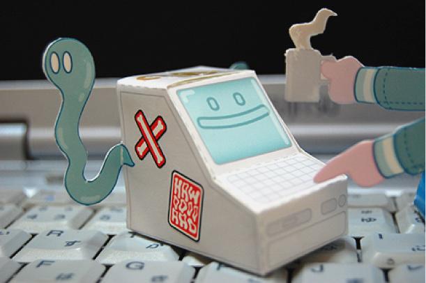 Blog_Paper_Toy_papertoy_Ghosts_in_the_Machine_Horrorwood_pic2 Ghosts in the Machine by Horrorwood