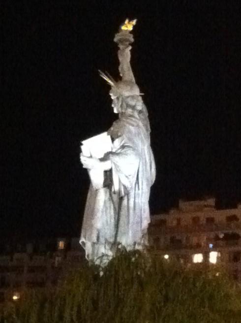 New York à Paris : la statue de la Liberté !