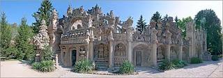 Le Palais Idéal de Ferdinand Cheval, facteur de la Drôme...Par Reginelle