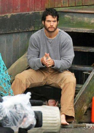 Bearded-Henry-Cavill-1.jpg