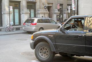 Un samedi montréalais en trois images étranges