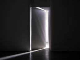 Derrière la porte...