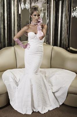 Toutes de papier toilette vêtues by Cashmere Toutes de papier toilette vêtues by Cashmere