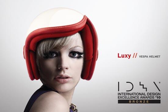 Casque by D.D. Chang