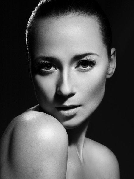 Karine Vanasse : la francophone touch de la série Pan Am