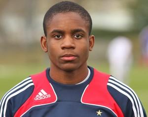 Bakambu: « Je rêve de l’équipe de France »