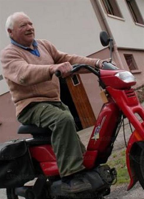 Michel, 81 ans, flashé à 146 km/h à mobylette