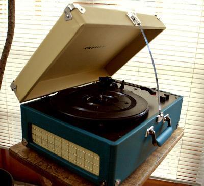 Play music please!  //