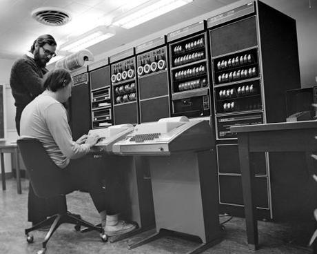 ken and den r Dennis Ritchie, un des pionniers de linformatique moderne, nous a quitté