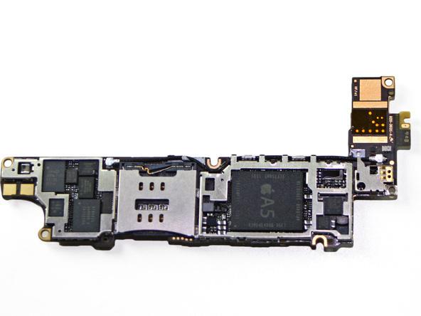 iFixit a décortiqué l'iPhone 4S...