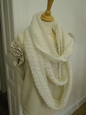 Oui à l'écharpe tricotée !