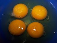 Oeufs brouillés au quinoa et aux cèpes