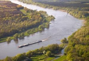 PESTICIDES, BPA, PHTALATES: Nos fleuves européens en regorgent – Science of The Total Environment