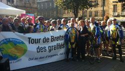 A leur étape à Morlaix, les cyclistes ont été reçus par Agnès le Brun, maire de la ville et député européen.