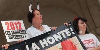 Les aficionados de la tauromachie sont des sauvages Les aficionados de la tauromachie sont des sauvages