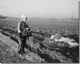 parachute-parachutisme-avion-cours-formation-vol-saut-parachutes