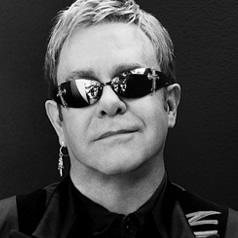Chronique // Elton John: 3000 concerts à son actif! Retour sur un des rois de la pop!