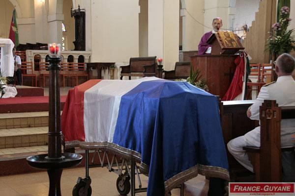 HIER, LE SOLDAT BORICAL INHUME A CAYENNE.