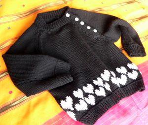 Pull à petits coeurs 001