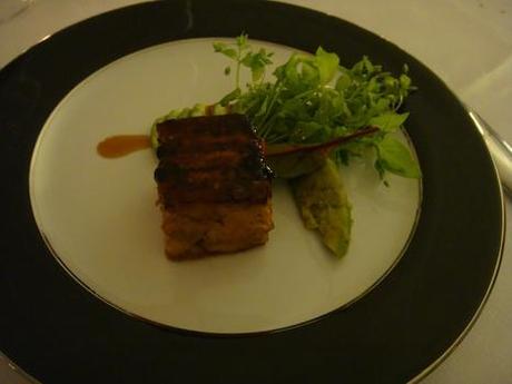 20110701 Corniche de Rolleboise diner 05 veau avocat guacamole (ChrisoScope) 20110701 Corniche de Rolleboise diner 05 veau avocat guacamole Domaine de la Corniche (Rolleboise 78) : dîner au dessus de la Seine (ChrisoScope)