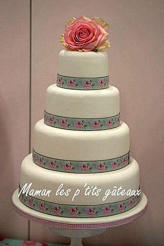 wedding-cake-ruban-vintage