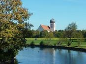 Obermenzing: l'église Leiden Christi, coeur paysage château Blutenburg