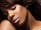 Kelly Rowland continue d’être sexy pour vidéo Down Whatever