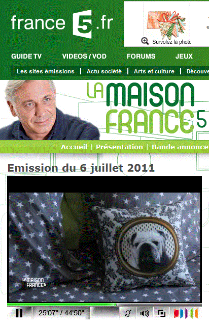 Coussin laissez lucie faire