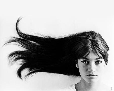 Françoise Hardy en studio, 1965 © Jean-Marie Périer Exposition « Françoise » par Jean-Marie Périer