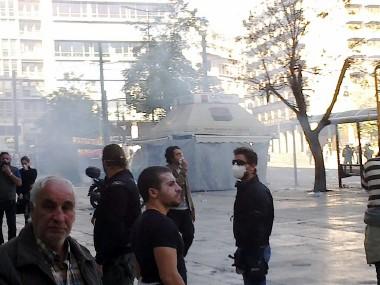 Grèce: un gouvernement autocrate fait la guerre à la population appauvrie