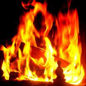 Merkozy jouent avec le feu