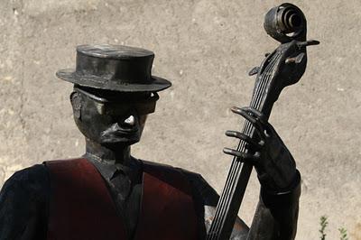 Mirecourt, pêle-mêle