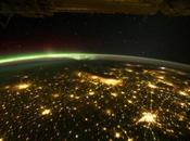 [Image jour] Photographiée l’espace, aurore boréale au-dessus