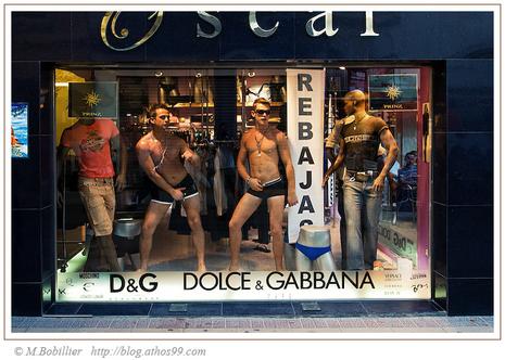 manequin humain en vitrine