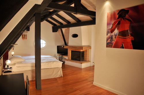 room-2-Tralala-Hotel-europe-de-l-ouest-suisse-hoosta-magazine-paris-blog