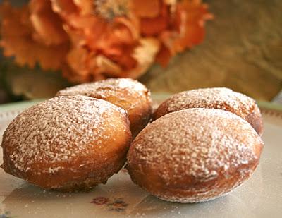 BEIGNETS FOURRÉS