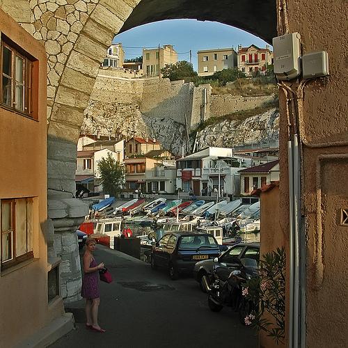 bonparisien:  Vallon des Auffes - Marseille  Une semaine qui commence , bon lundi