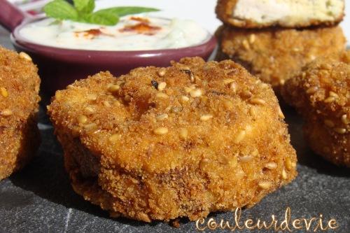 Bouchées de poulet façon nuggets, sauce raïta