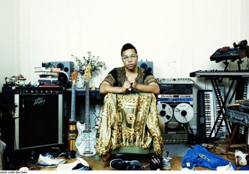 GORDON VOIDWELL - “MALCOLMXXXMCLAREN” (CLIP + MP3)