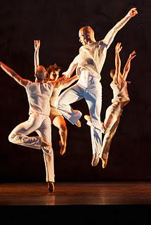 Ballet: blackOUT, une trilogie de Hans Henning Paar et Fernando Melo au Theater-am-Gärtnerplatz