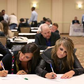 LE PRESIDENT OBAMA CHERCHE A ALLEGER LES DETTES DES... 1319699910452_1319699910452_r.jpg