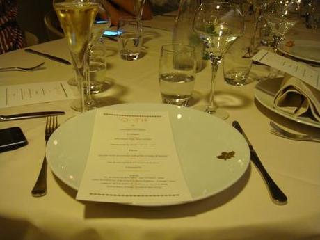 20110923 Oth Sombath 00 table Oth Sombath, high thaï (ChrisoScope)