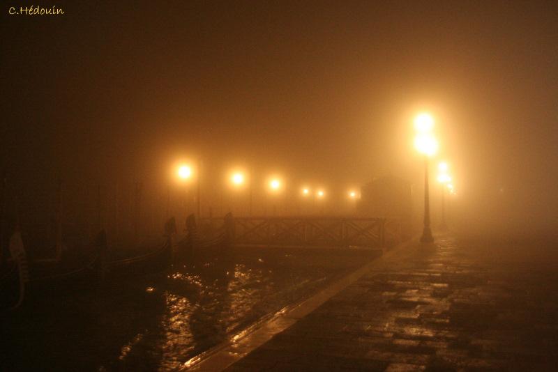 Notte e nebbia a Venezia