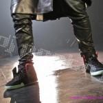 nike air yeezy 2 black pink closer look 9 150x150 Nike Air Yeezy 2 Black–Pink 