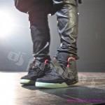 nike air yeezy 2 black pink closer look 8 150x150 Nike Air Yeezy 2 Black–Pink 